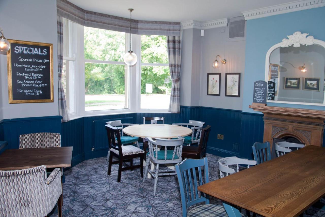 The Royal Hotel Bolton-le-Sands Экстерьер фото