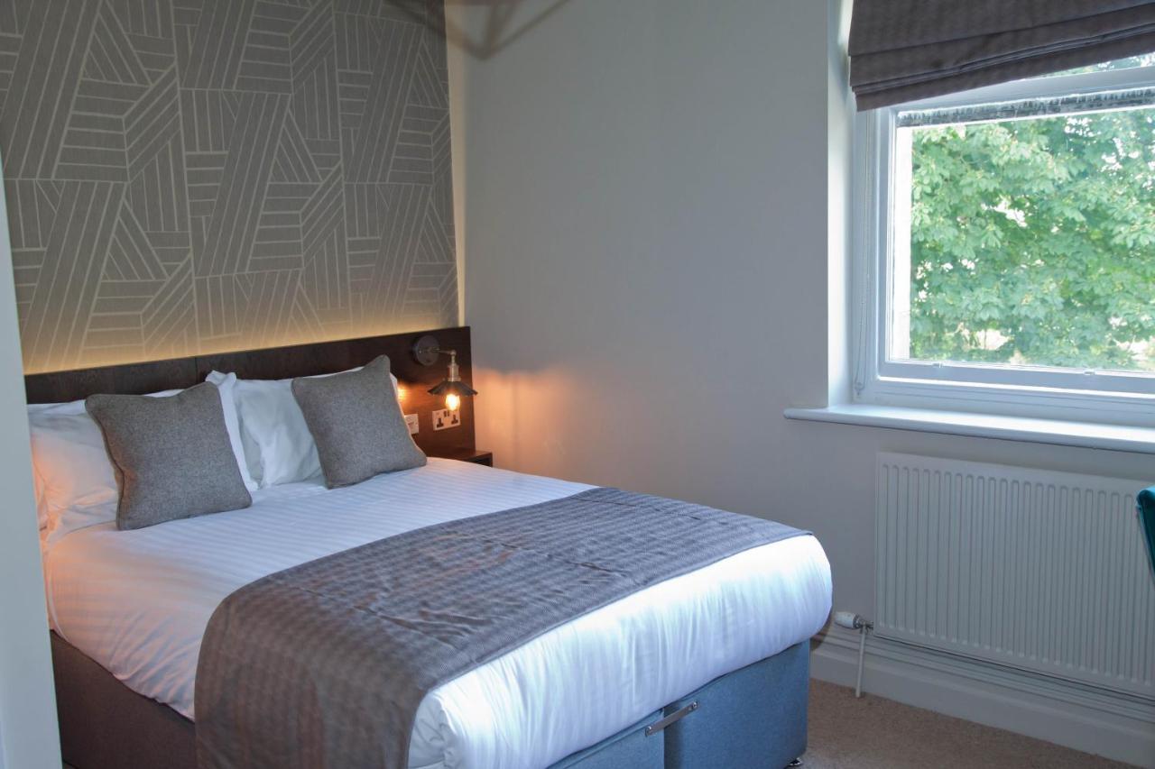 The Royal Hotel Bolton-le-Sands Экстерьер фото