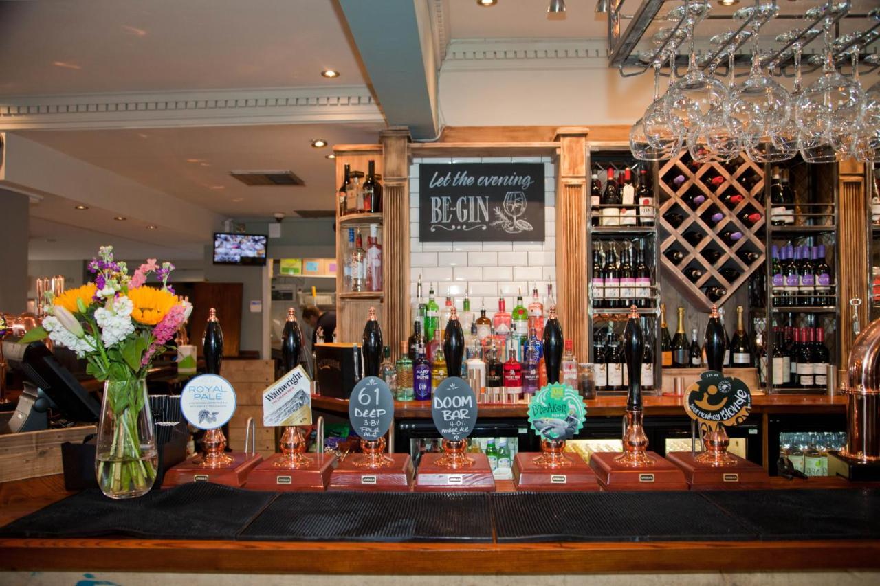The Royal Hotel Bolton-le-Sands Экстерьер фото